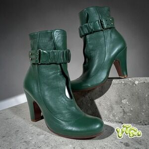 RARE VTG CHIE MIHARA Green Leather Keyhole Heeled Ankle Boots $498 EU38 Spain